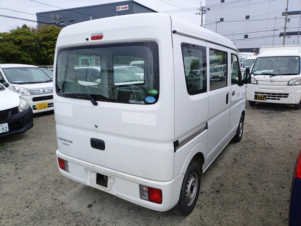 MITSUBISHI MINICAB