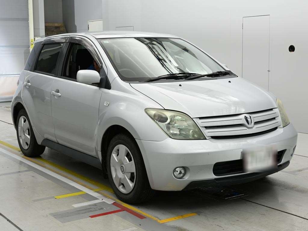 TOYOTA IST