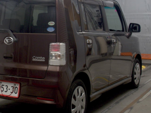 DAIHATSU MOVE CONTE