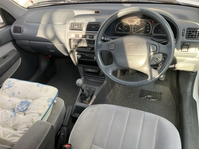 TOYOTA STARLET