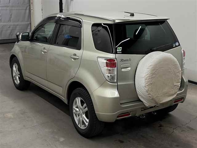 TOYOTA RUSH
