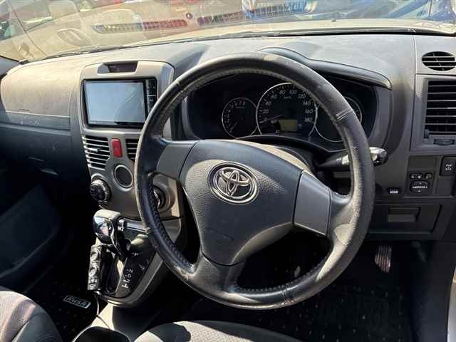 TOYOTA RUSH