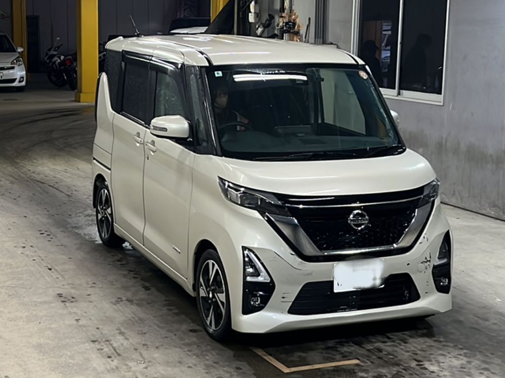 NISSAN ROOX