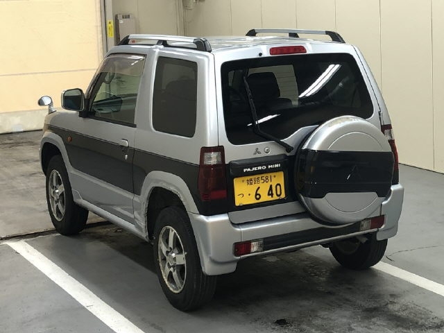 MITSUBISHI PAJERO MINI