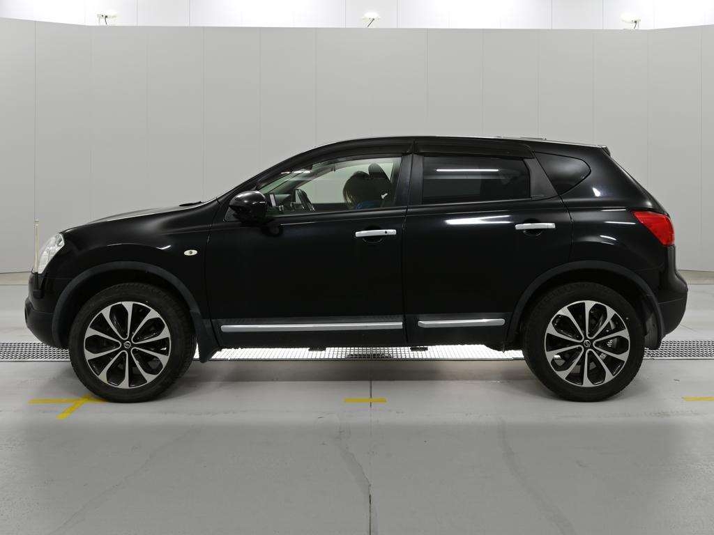 NISSAN DUALIS