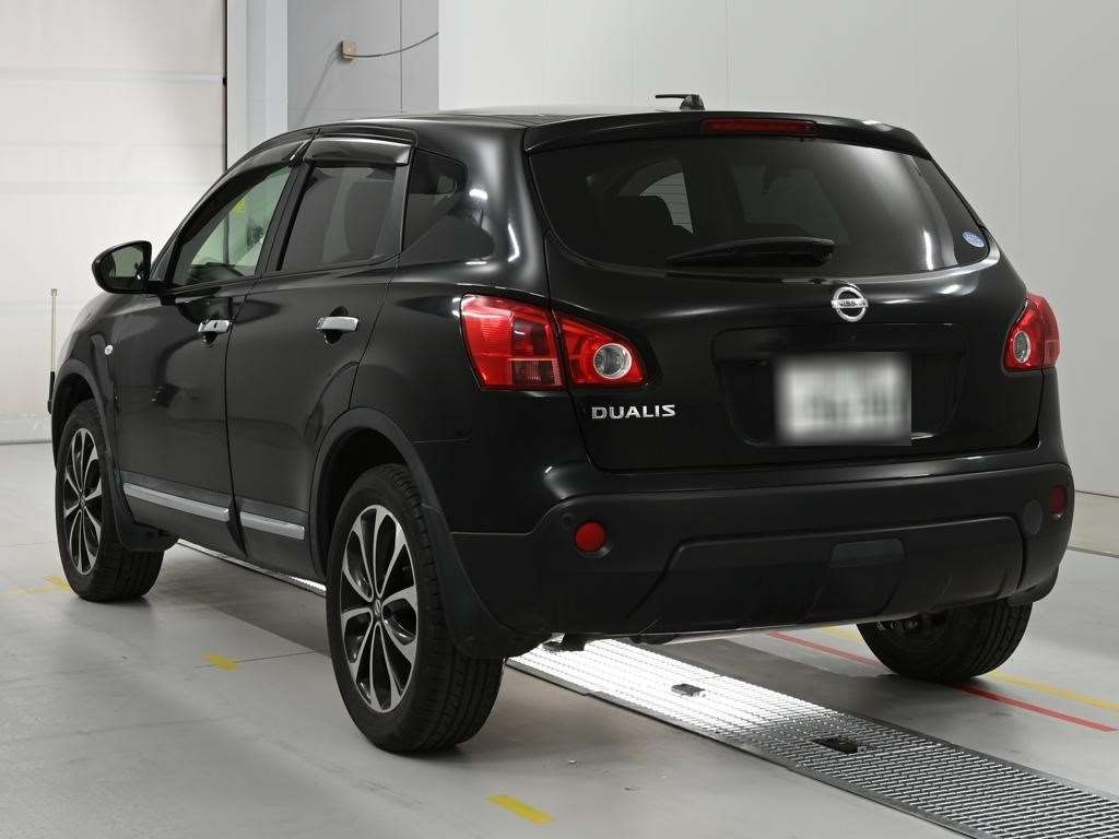 NISSAN DUALIS