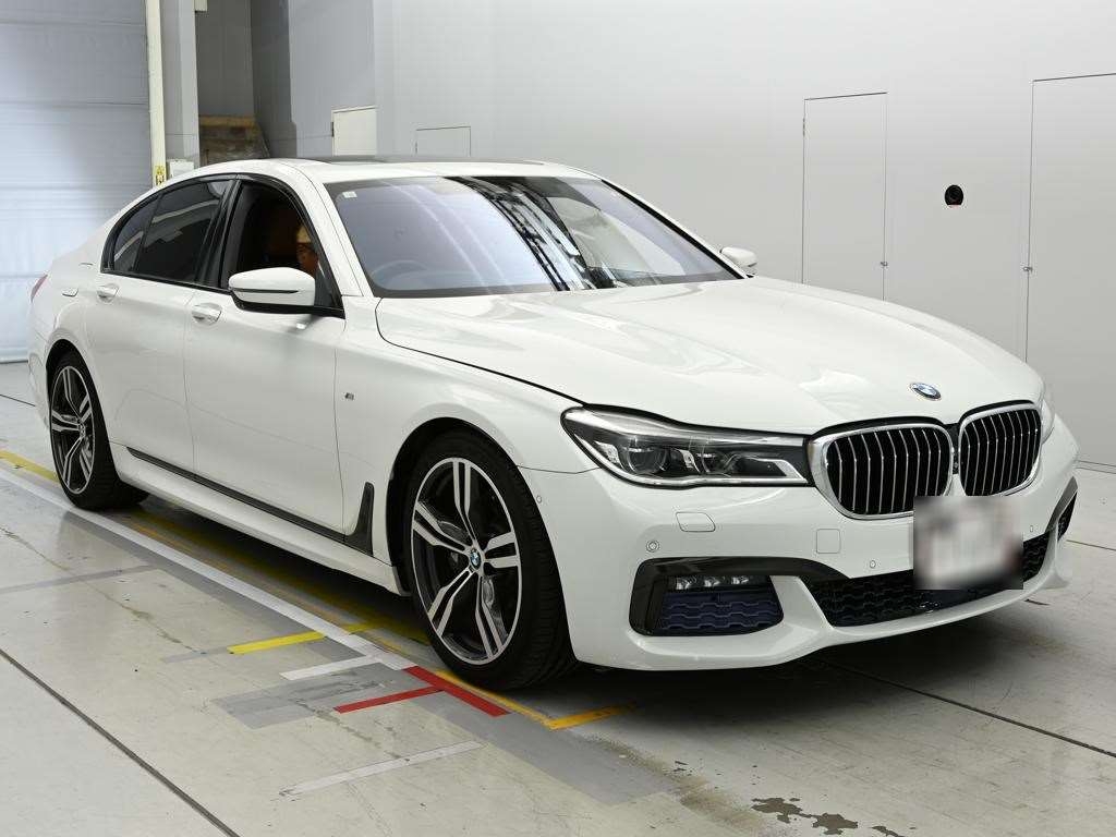 BMW 7-SERIES