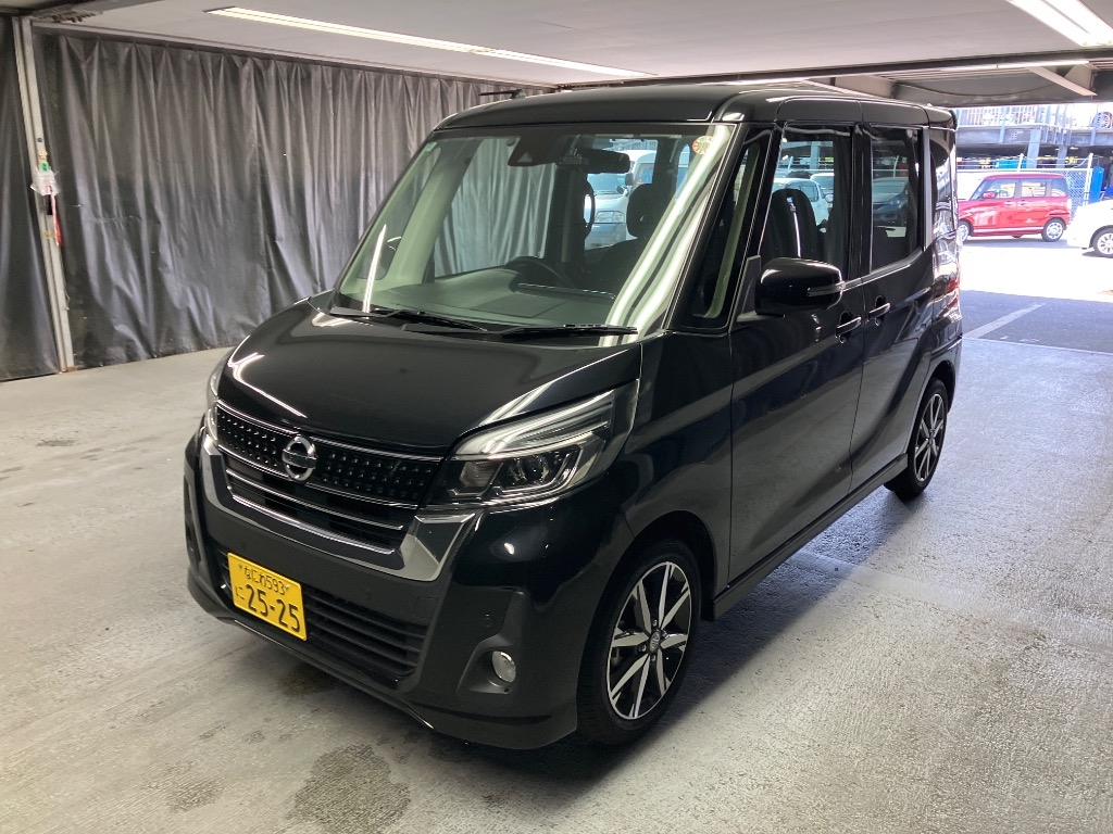 NISSAN DAYZ ROOX