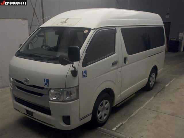 TOYOTA REGIUS ACE