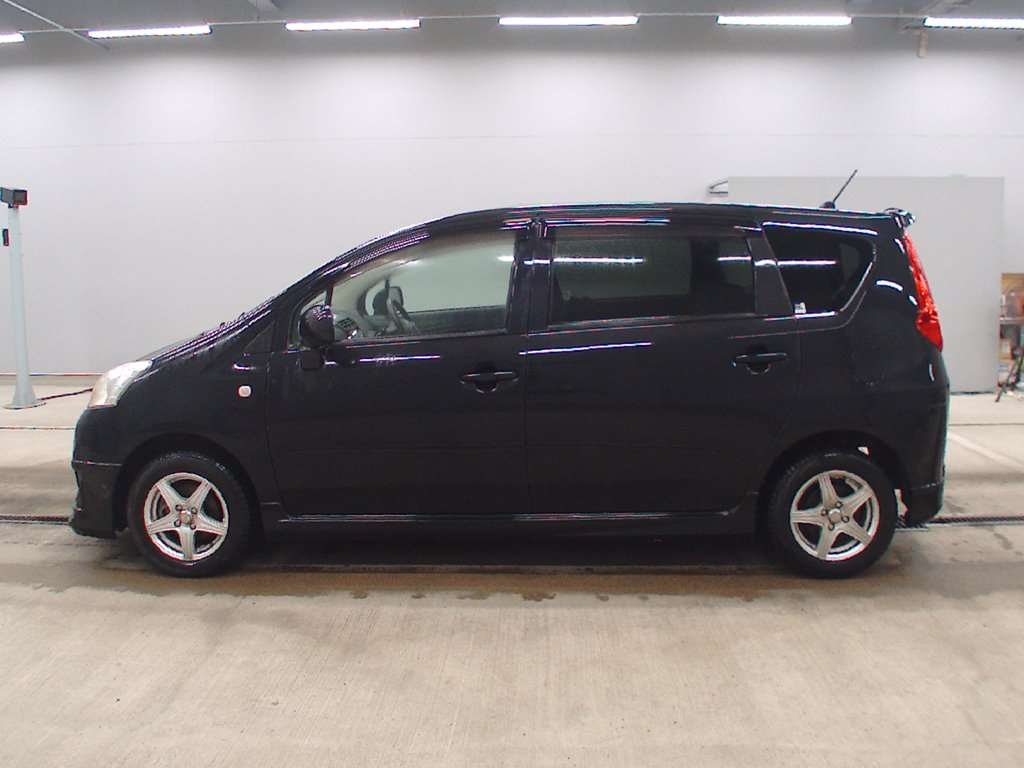 TOYOTA PASSO SETTE