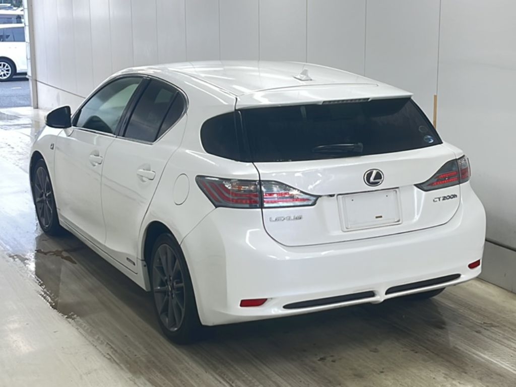 LEXUS CT200H