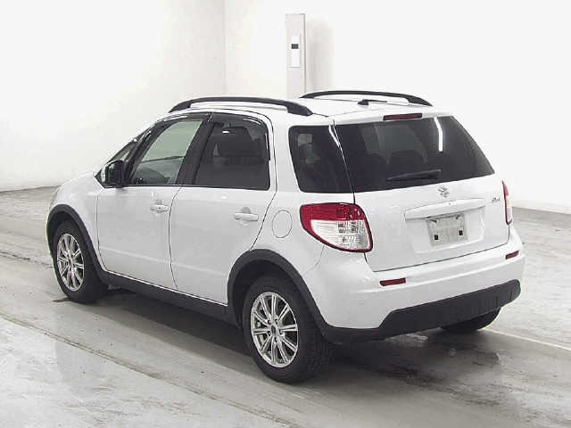SUZUKI SX4