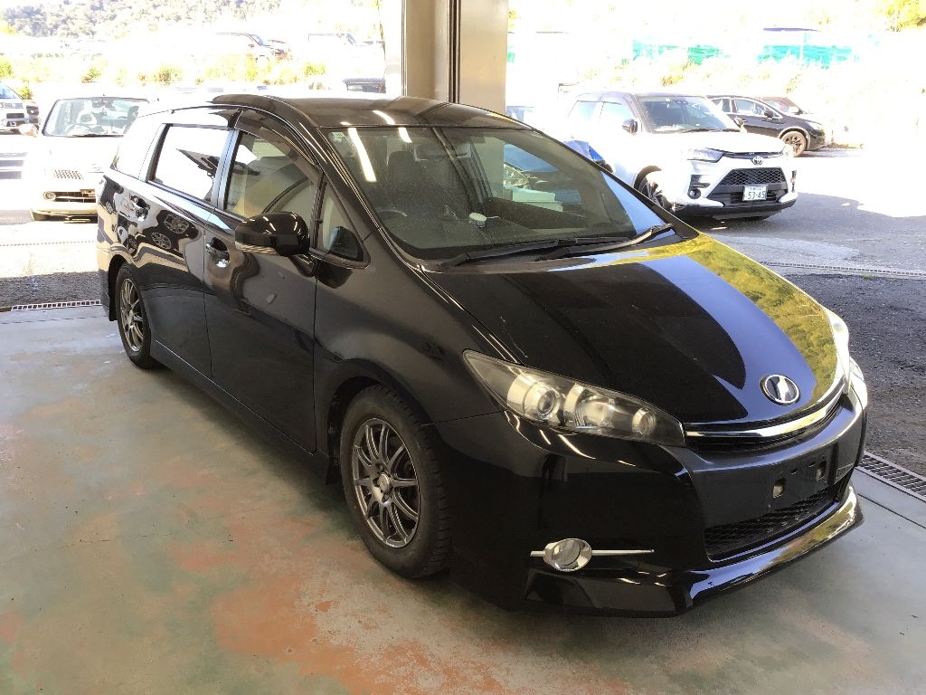 TOYOTA WISH