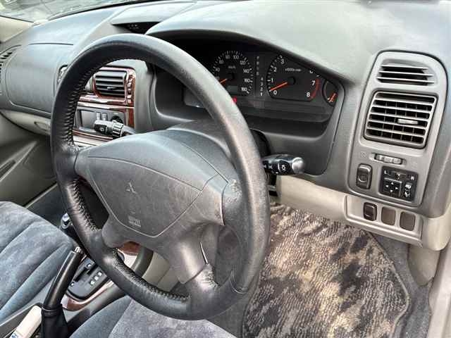 MITSUBISHI LEGNUM
