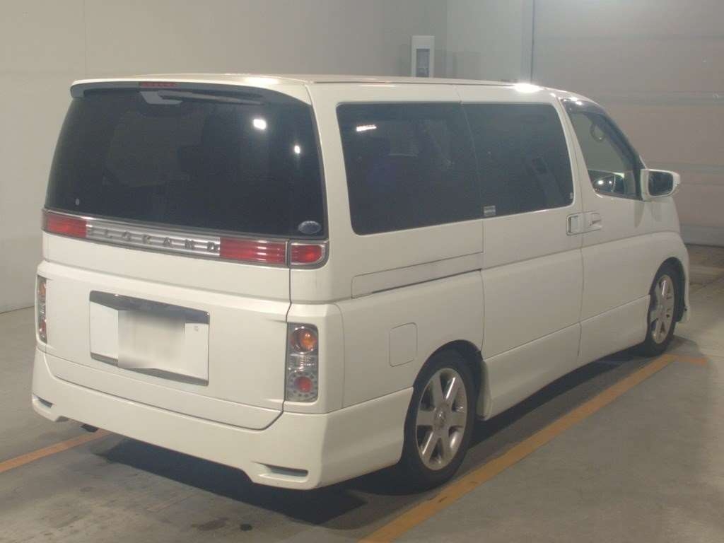 NISSAN ELGRAND