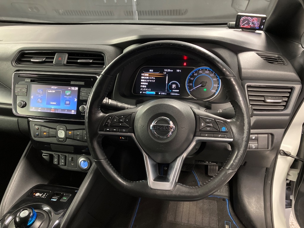 NISSAN LEAF