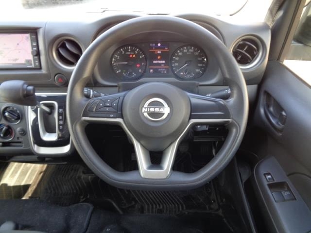 NISSAN CARAVAN