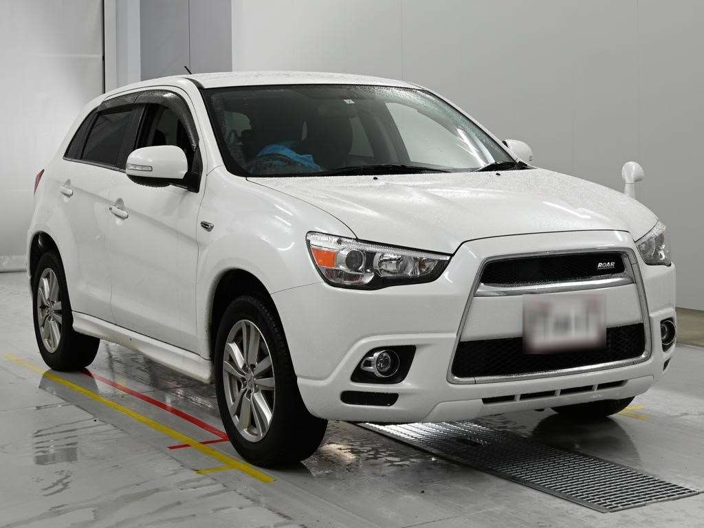 MITSUBISHI RVR