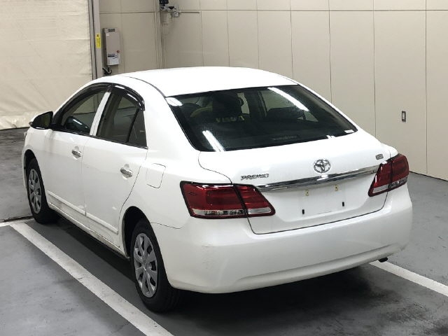 TOYOTA PREMIO
