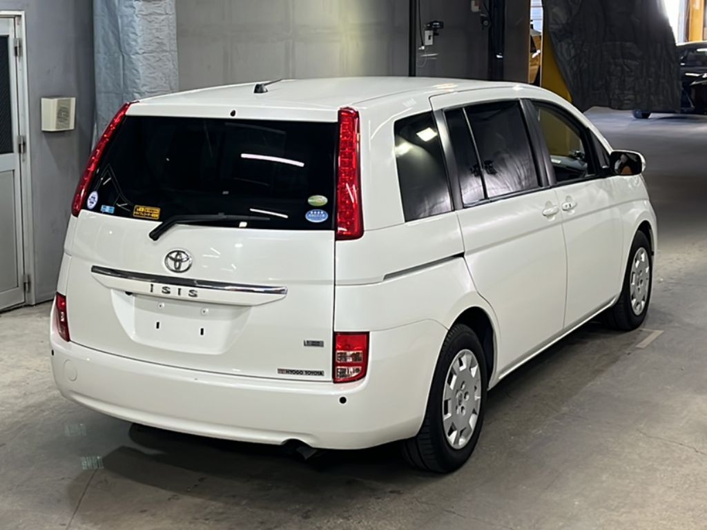 TOYOTA ISIS
