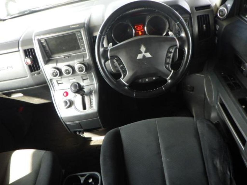 MITSUBISHI DELICA D:5