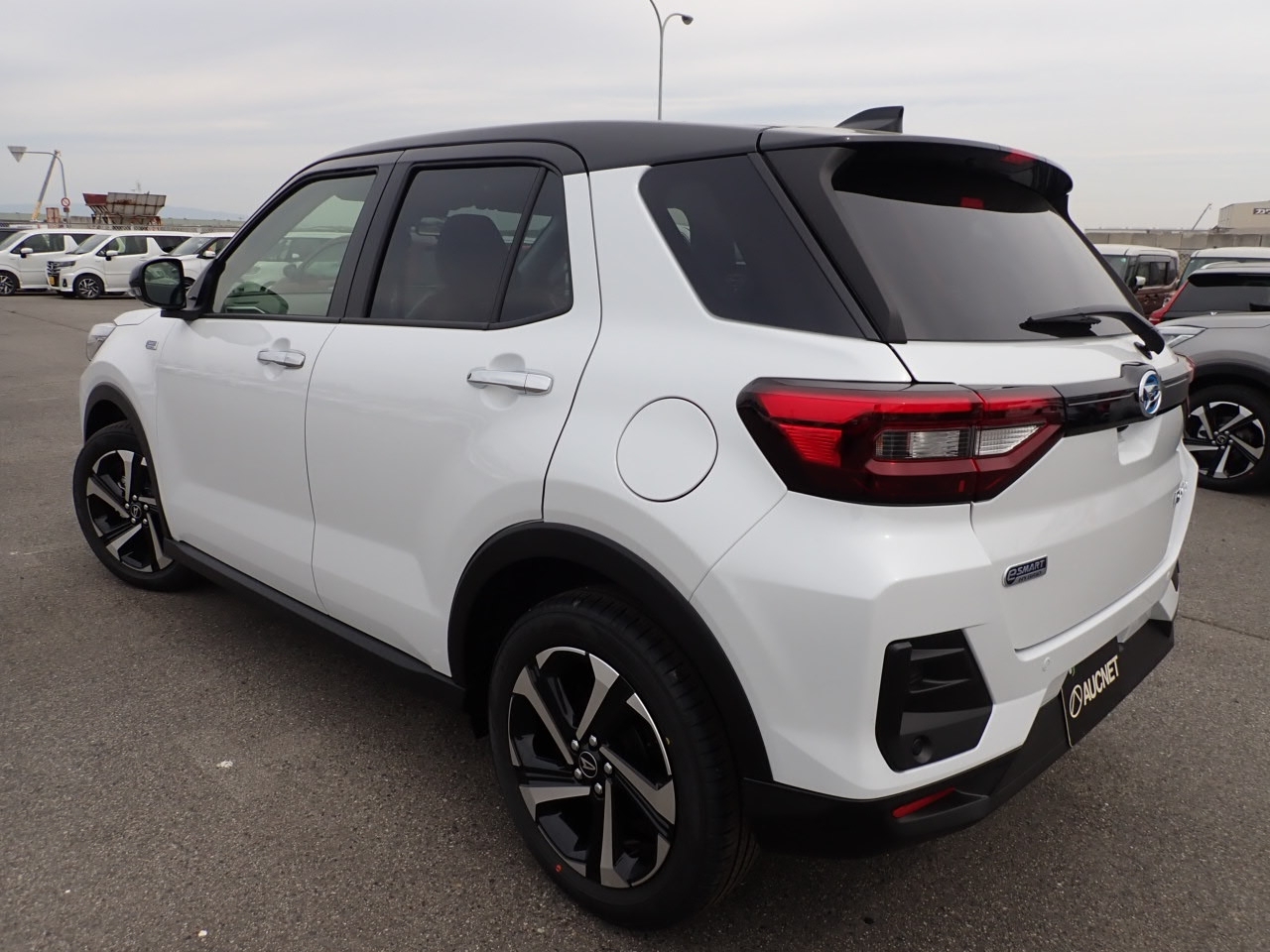 DAIHATSU ROCKY