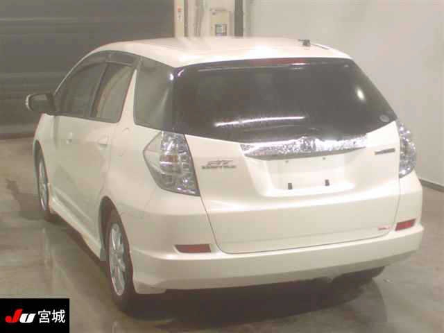 HONDA FIT SHUTTLE