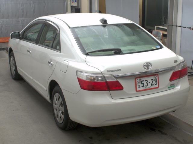 TOYOTA PREMIO