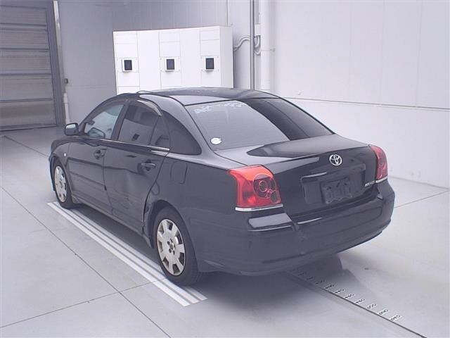 TOYOTA AVENSIS