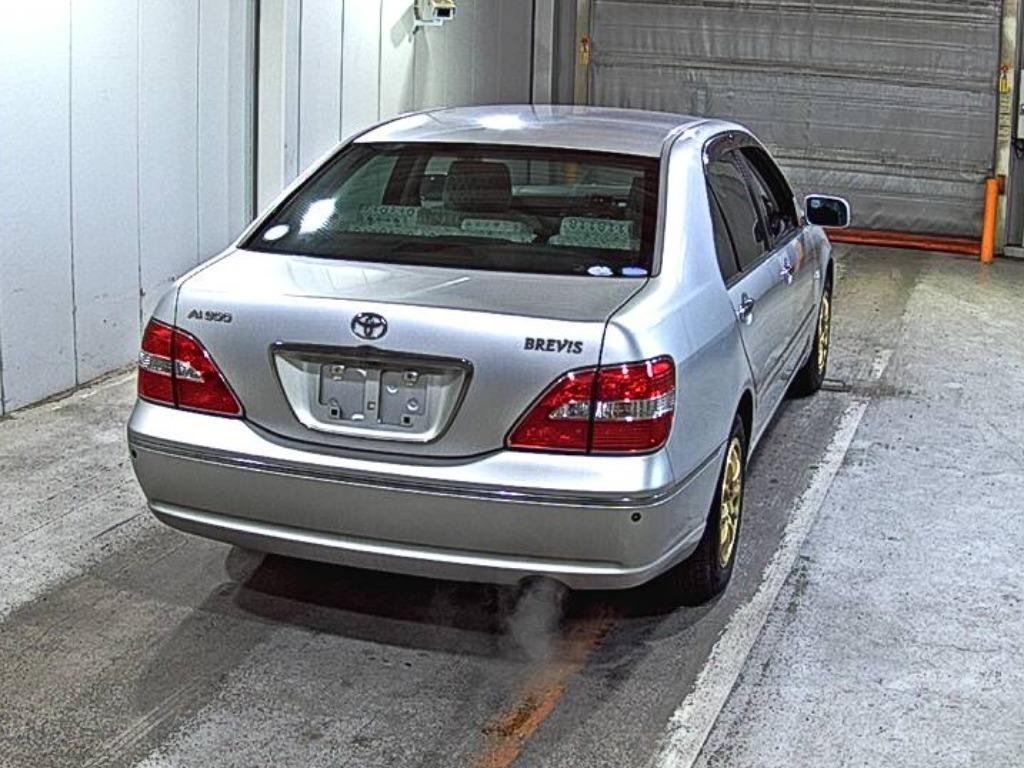 TOYOTA BREVIS