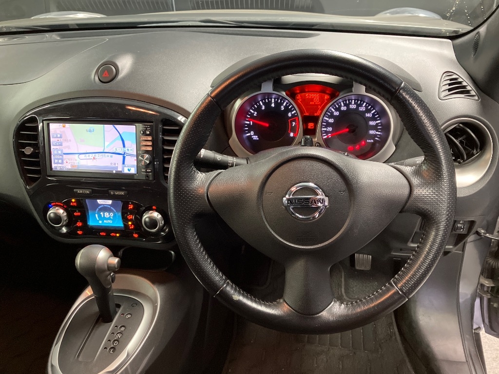 NISSAN JUKE