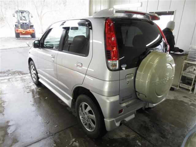 DAIHATSU TERIOS KID