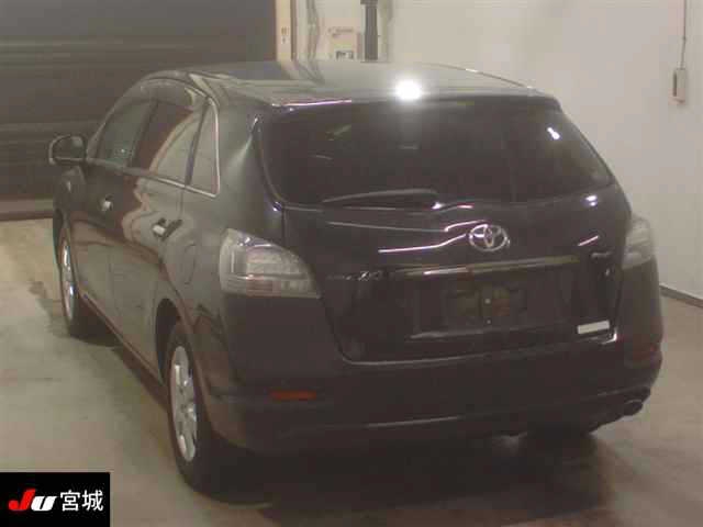 TOYOTA MARK X ZIO
