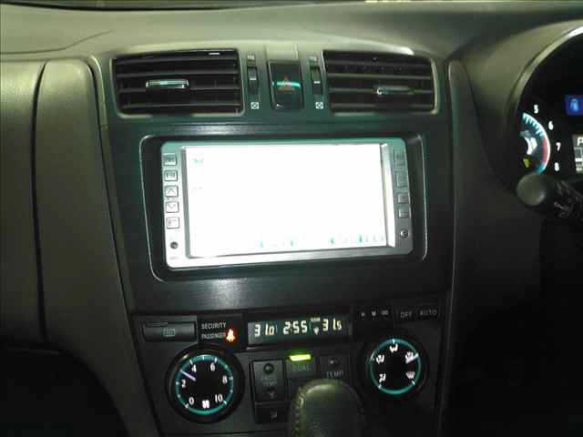 TOYOTA MARK X ZIO