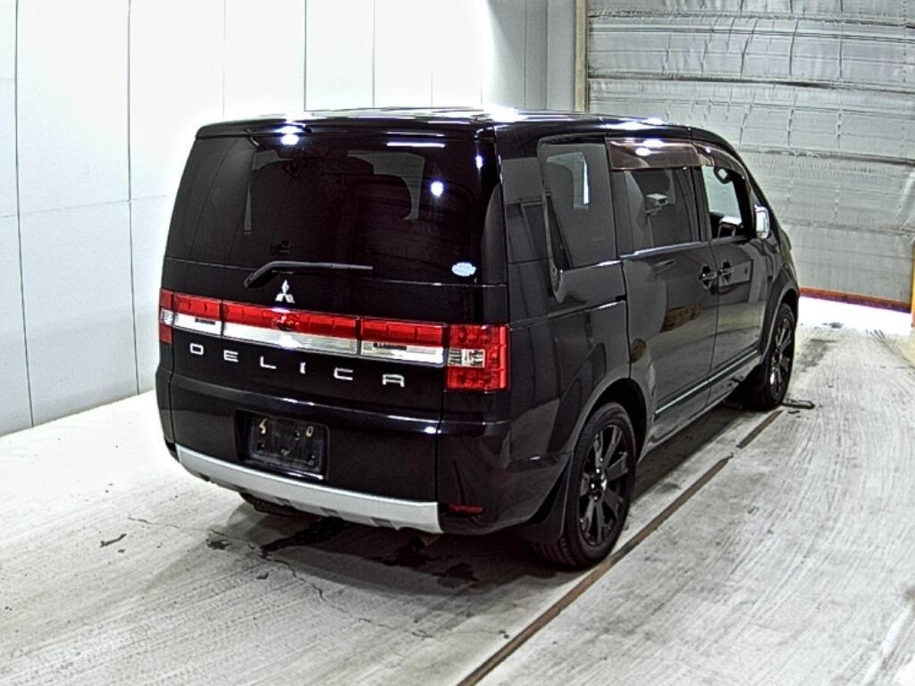 MITSUBISHI DELICA D:5