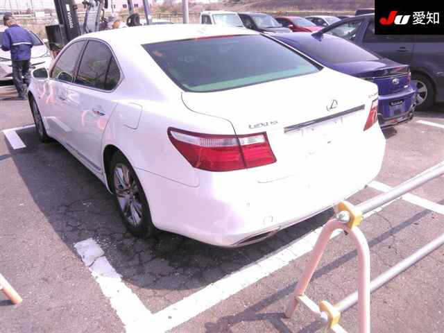 LEXUS LS460
