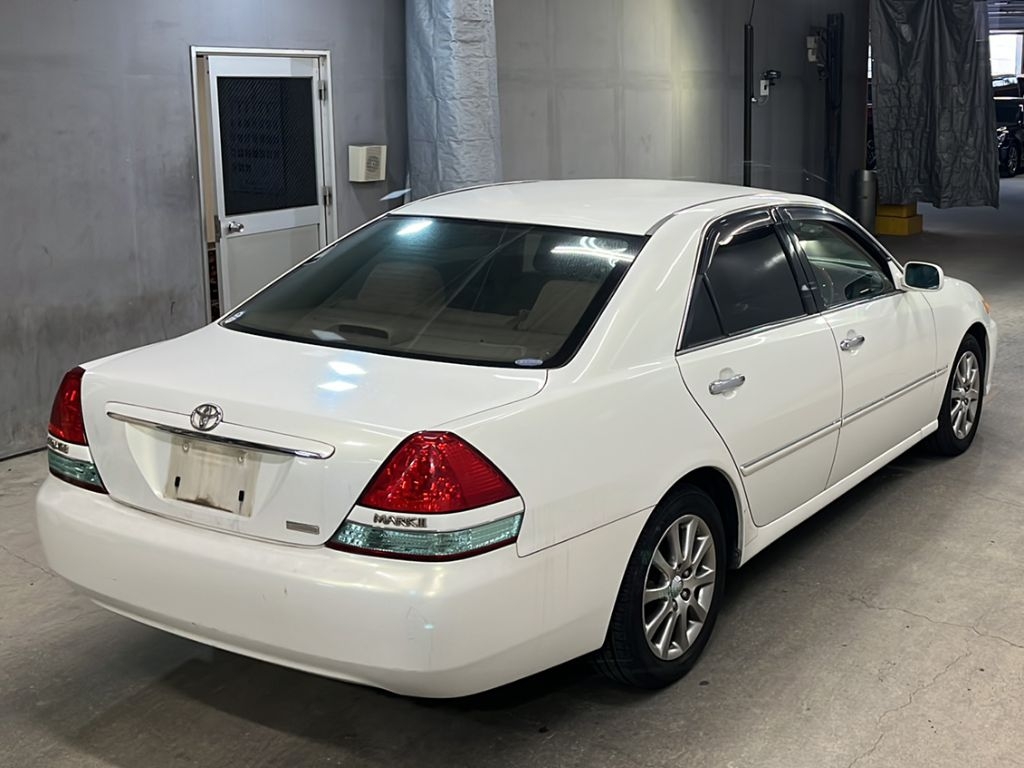 TOYOTA MARK II