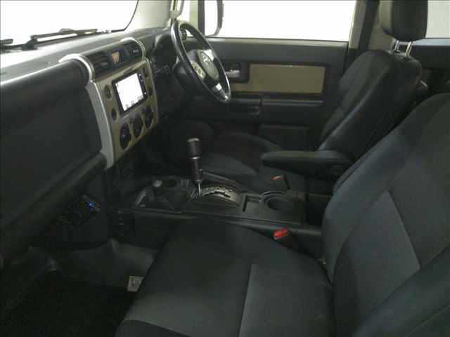 TOYOTA FJ CRUISER