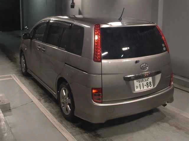 TOYOTA ISIS