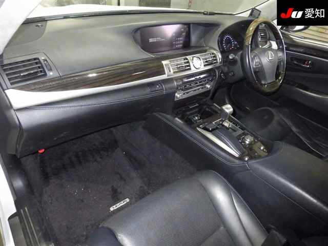 LEXUS LS600H