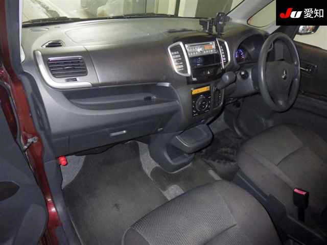 MITSUBISHI DELICA D:2