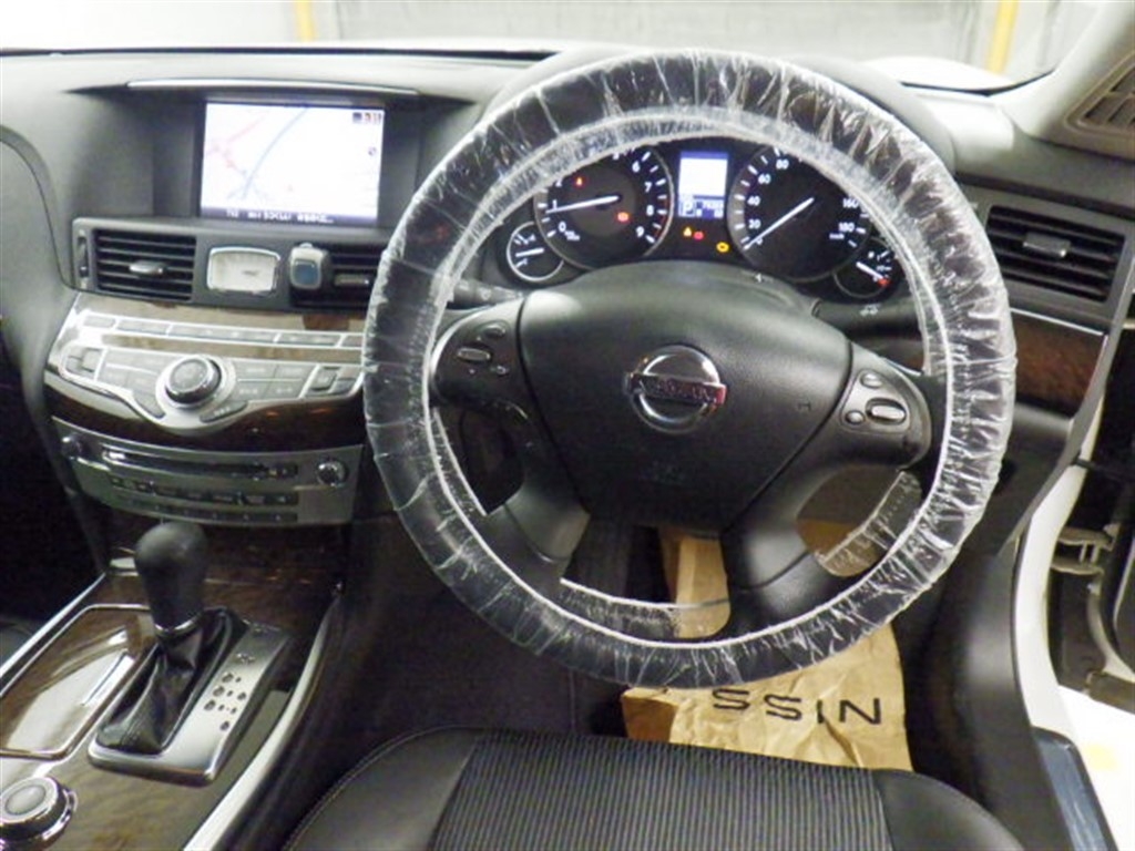 NISSAN FUGA