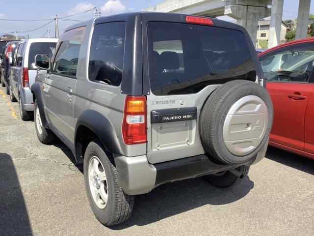 MITSUBISHI PAJERO MINI