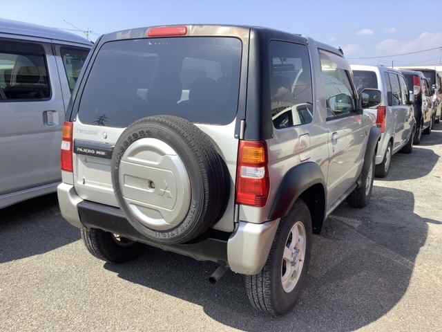 MITSUBISHI PAJERO MINI