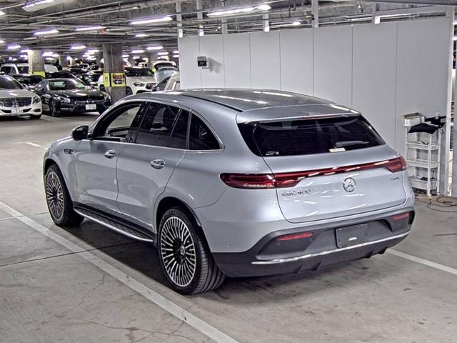 MERCEDES-BENZ EQC