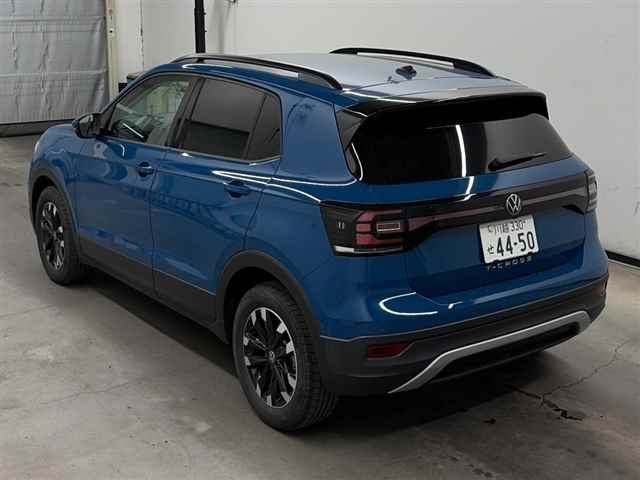 VOLKSWAGEN T-CROSS