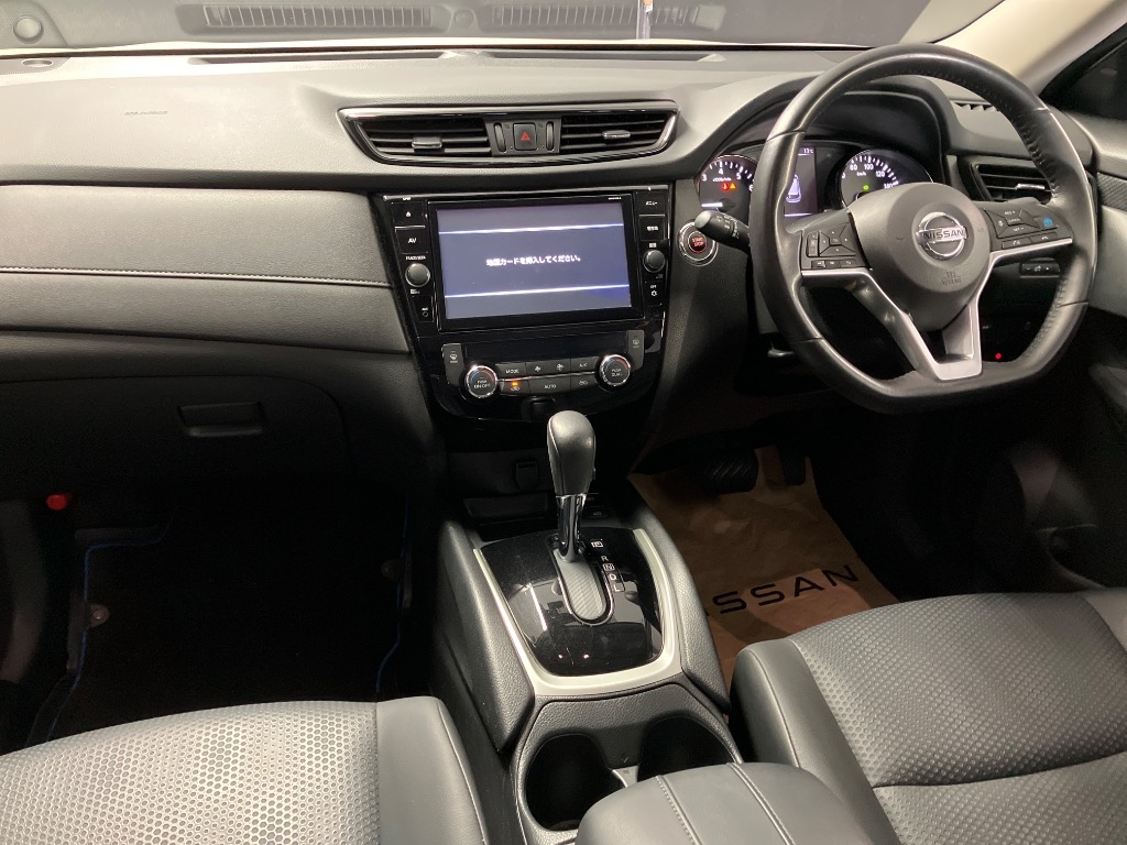 NISSAN X-TRAIL