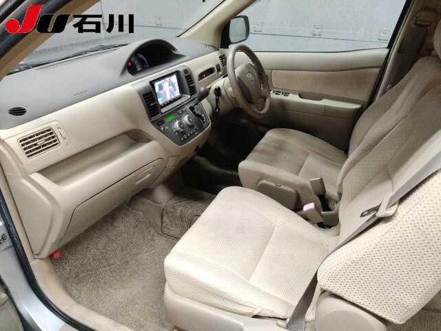 TOYOTA RAUM