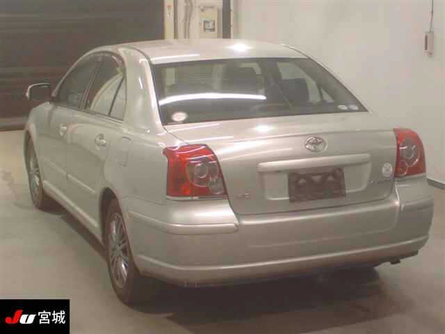 TOYOTA AVENSIS