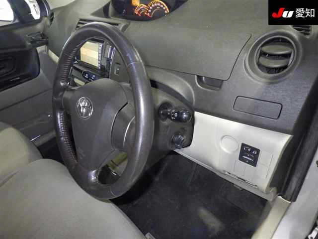 TOYOTA PASSO SETTE
